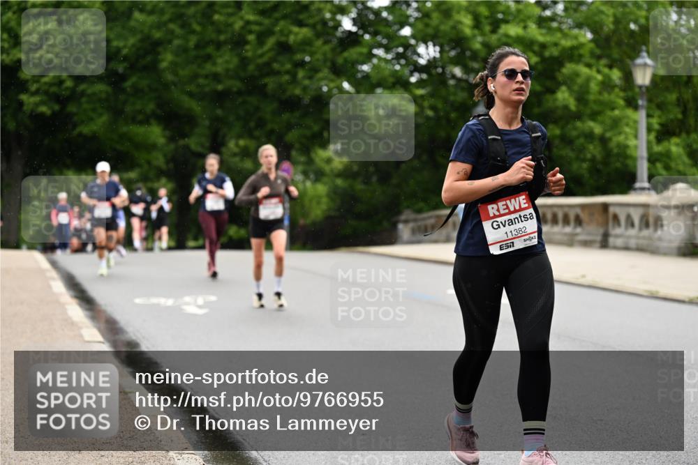 14.06.2026 - REWE Women's Run Dr. Thomas Lammeyer http://msf.ph/oto/9766955 14.06.2026 09:42:32 Laufen 11382, 7 meine-sportfotos.de