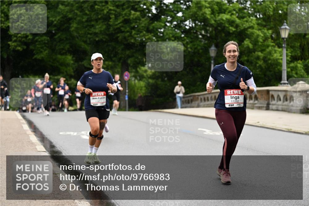 14.06.2026 - REWE Women's Run Dr. Thomas Lammeyer http://msf.ph/oto/9766983 14.06.2026 09:42:37 Laufen 11411, 57, 11262 meine-sportfotos.de