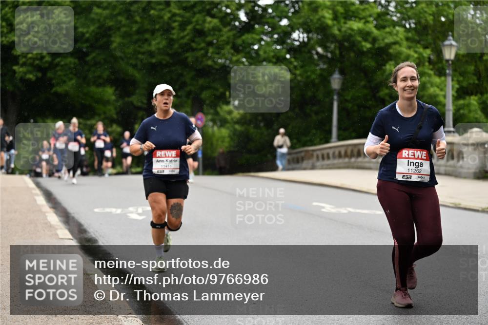 14.06.2026 - REWE Women's Run Dr. Thomas Lammeyer http://msf.ph/oto/9766986 14.06.2026 09:42:37 Laufen 11411, 11262 meine-sportfotos.de