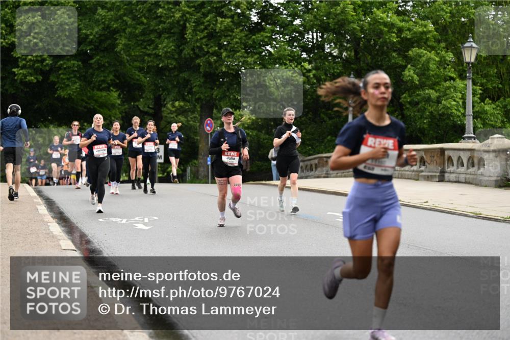 14.06.2026 - REWE Women's Run Dr. Thomas Lammeyer http://msf.ph/oto/9767024 14.06.2026 09:42:40 Laufen 10659, 1999 meine-sportfotos.de