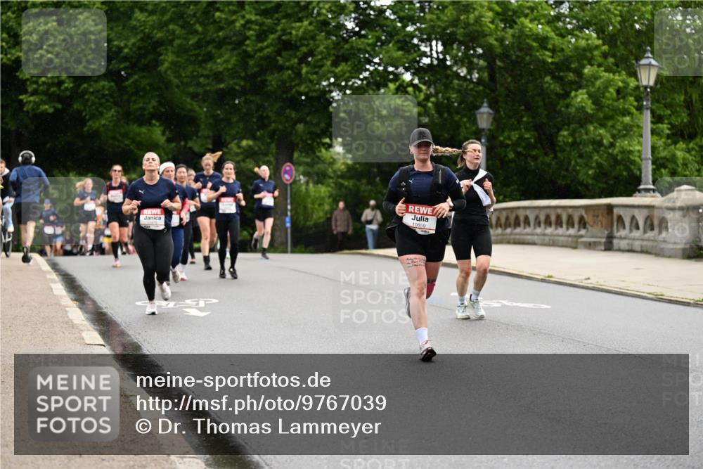 14.06.2026 - REWE Women's Run Dr. Thomas Lammeyer http://msf.ph/oto/9767039 14.06.2026 09:42:41 Laufen 10659 meine-sportfotos.de