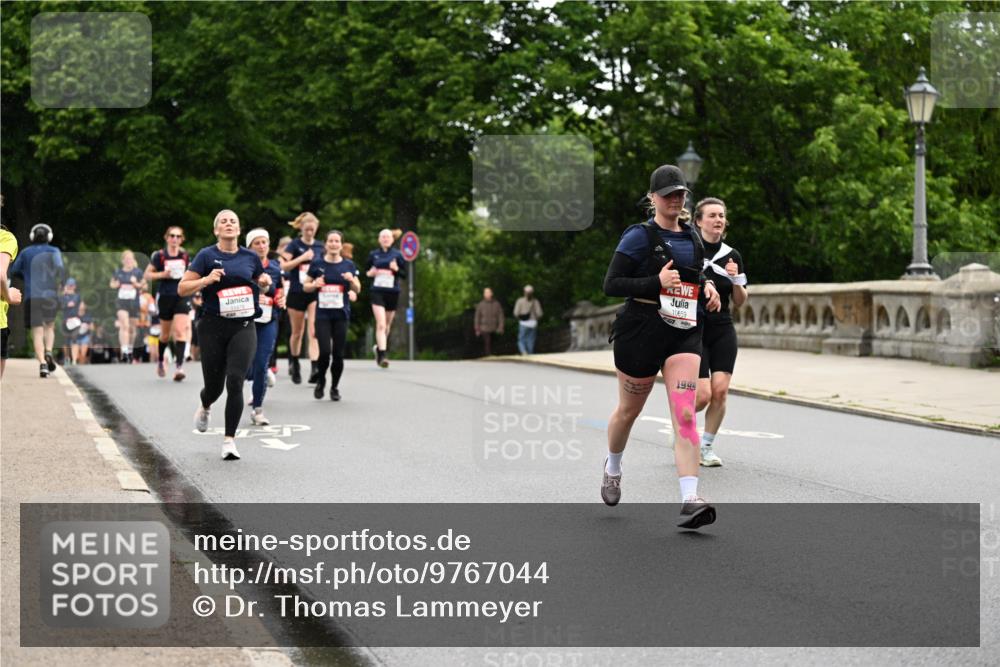 14.06.2026 - REWE Women's Run Dr. Thomas Lammeyer http://msf.ph/oto/9767044 14.06.2026 09:42:41 Laufen 10659, 1999 meine-sportfotos.de