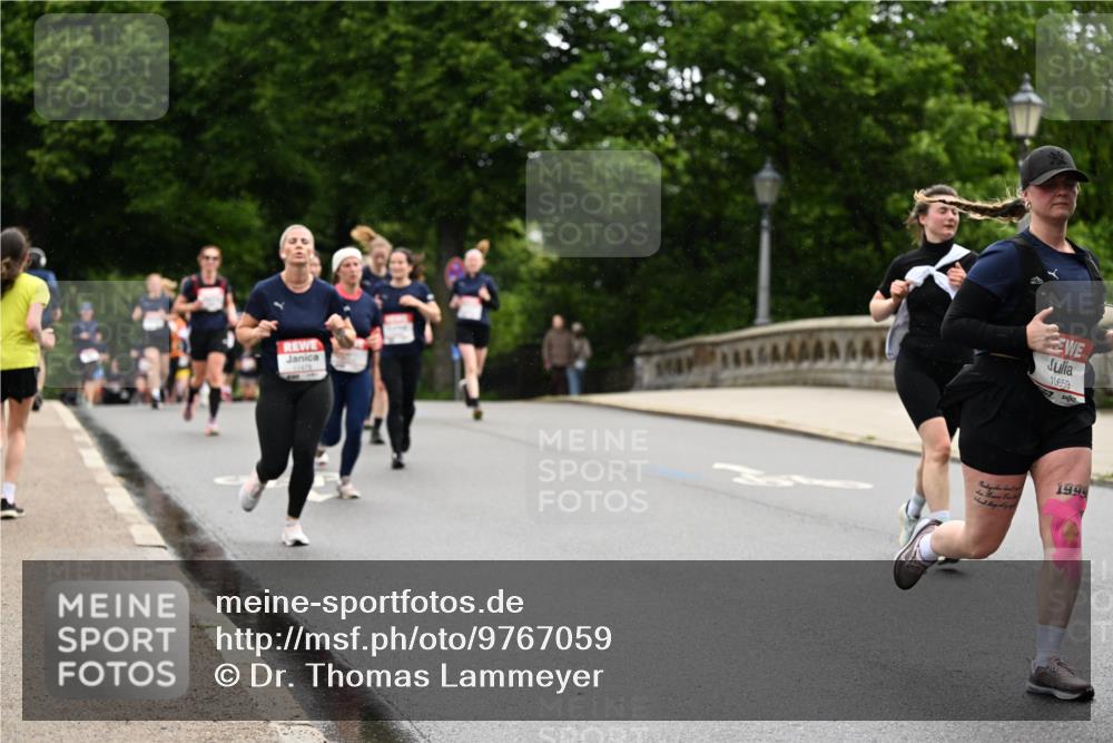 14.06.2026 - REWE Women's Run Dr. Thomas Lammeyer http://msf.ph/oto/9767059 14.06.2026 09:42:42 Laufen 10659, 1999 meine-sportfotos.de
