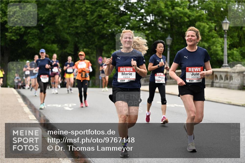 14.06.2026 - REWE Women's Run Dr. Thomas Lammeyer http://msf.ph/oto/9767148 14.06.2026 09:42:50 Laufen 10054, 10056, 7 meine-sportfotos.de