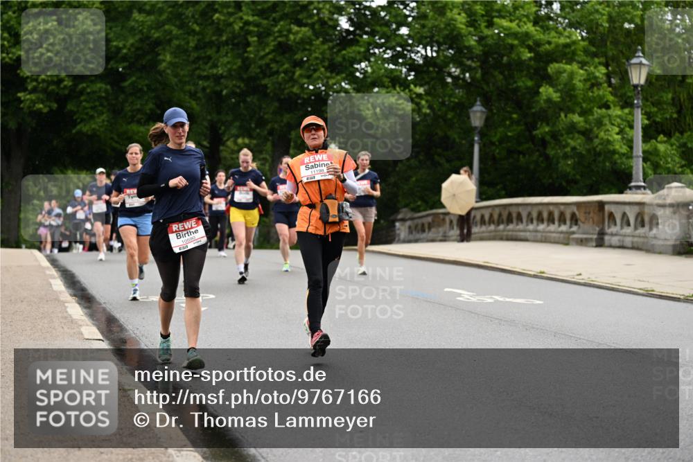 14.06.2026 - REWE Women's Run Dr. Thomas Lammeyer http://msf.ph/oto/9767166 14.06.2026 09:42:52 Laufen 105, 11198 meine-sportfotos.de