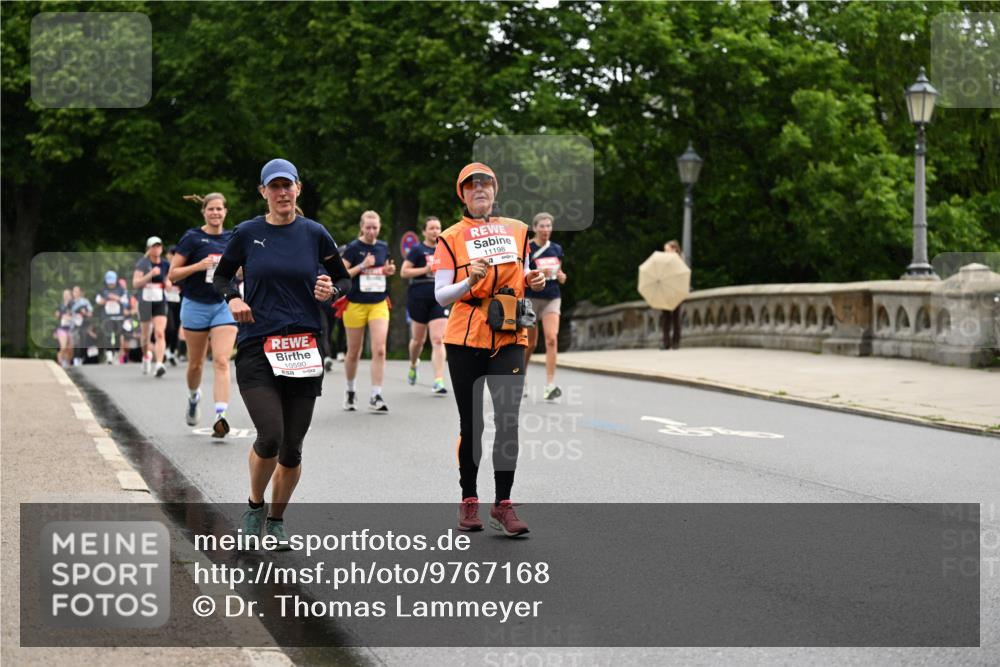 14.06.2026 - REWE Women's Run Dr. Thomas Lammeyer http://msf.ph/oto/9767168 14.06.2026 09:42:52 Laufen 10590, 11198 meine-sportfotos.de