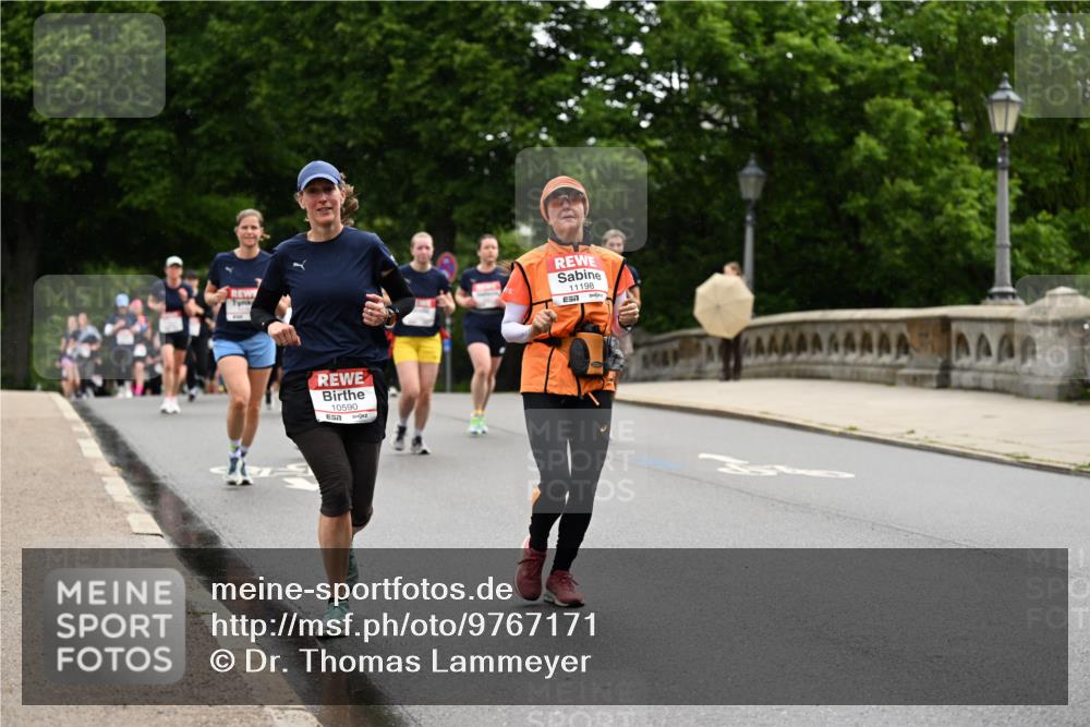 14.06.2026 - REWE Women's Run Dr. Thomas Lammeyer http://msf.ph/oto/9767171 14.06.2026 09:42:53 Laufen 10590, 11198, 657 meine-sportfotos.de