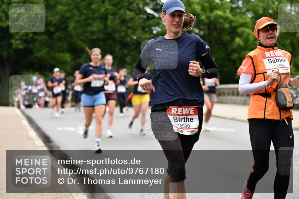 14.06.2026 - REWE Women's Run Dr. Thomas Lammeyer http://msf.ph/oto/9767180 14.06.2026 09:42:54 Laufen 10590, 657, 11198 meine-sportfotos.de