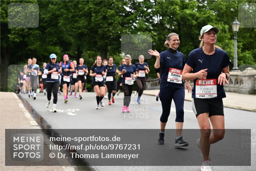 14.06.2026 - REWE Women's Run Dr. Thomas Lammeyer http://msf.ph/oto/9767231 14.06.2026 09:43:00 Laufen 11332, 7, 11518, 7 meine-sportfotos.de