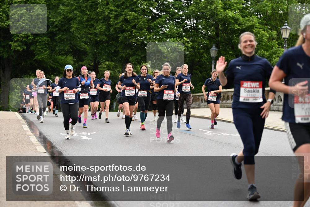 14.06.2026 - REWE Women's Run Dr. Thomas Lammeyer http://msf.ph/oto/9767234 14.06.2026 09:43:01 Laufen 10979, 11341 meine-sportfotos.de