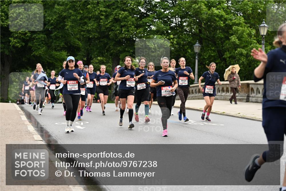 14.06.2026 - REWE Women's Run Dr. Thomas Lammeyer http://msf.ph/oto/9767238 14.06.2026 09:43:01 Laufen 10979, 50 meine-sportfotos.de