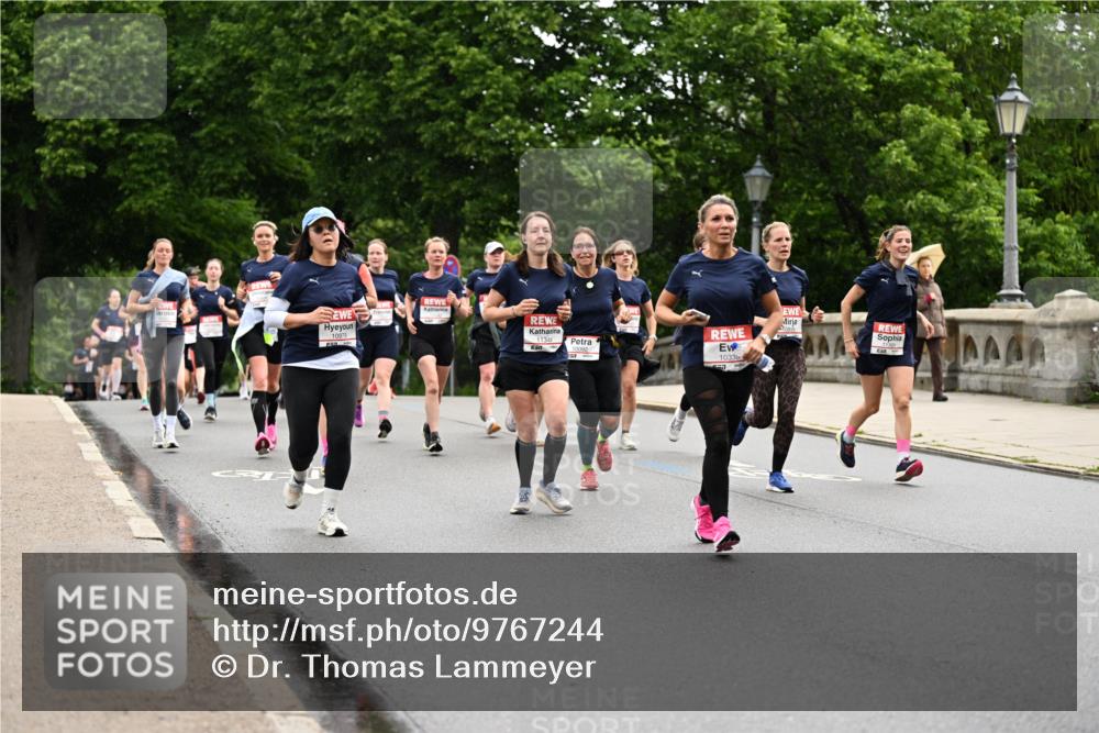 14.06.2026 - REWE Women's Run Dr. Thomas Lammeyer http://msf.ph/oto/9767244 14.06.2026 09:43:02 Laufen 11341, 895, 1033 meine-sportfotos.de