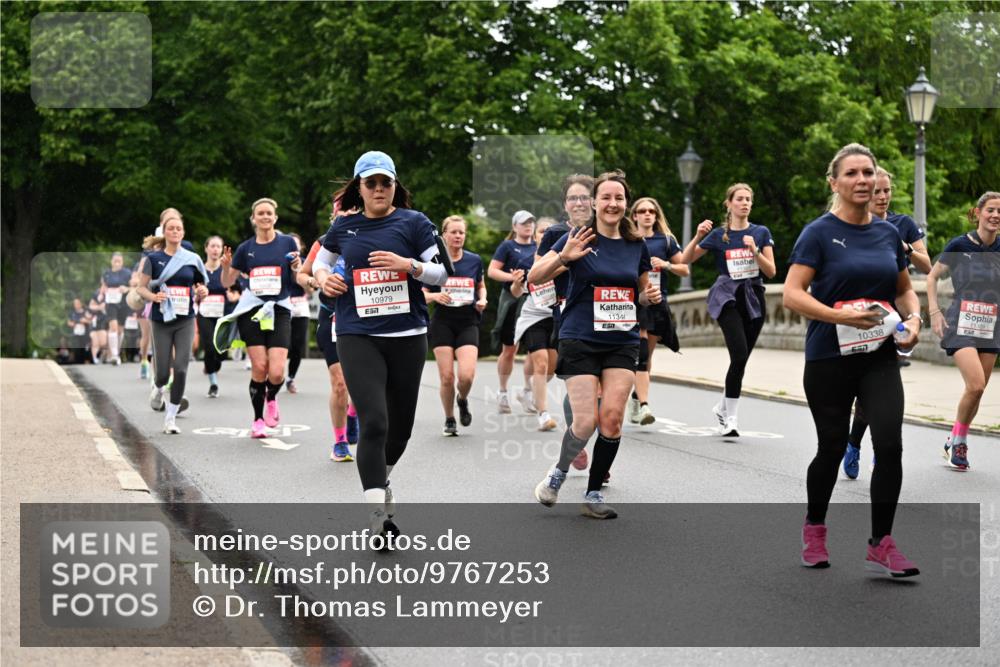 14.06.2026 - REWE Women's Run Dr. Thomas Lammeyer http://msf.ph/oto/9767253 14.06.2026 09:43:03 Laufen 10979, 57, 1134, 10338 meine-sportfotos.de
