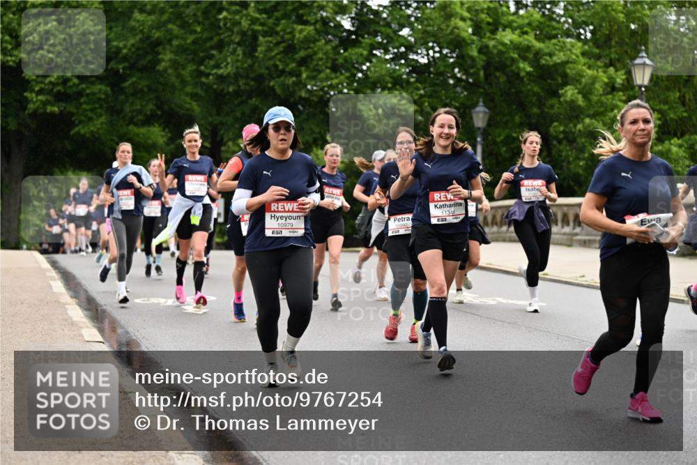 14.06.2026 - REWE Women's Run Dr. Thomas Lammeyer http://msf.ph/oto/9767254 14.06.2026 09:43:03 Laufen 10979, 10092, 11341, 657 meine-sportfotos.de
