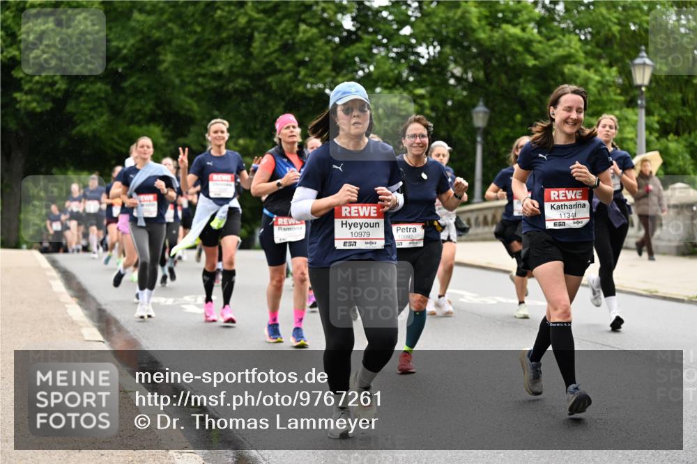 14.06.2026 - REWE Women's Run Dr. Thomas Lammeyer http://msf.ph/oto/9767261 14.06.2026 09:43:03 Laufen 10092, 11341, 7, 10979, 7, 57 meine-sportfotos.de