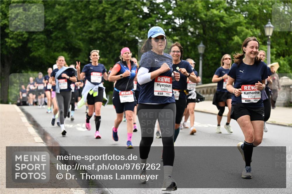 14.06.2026 - REWE Women's Run Dr. Thomas Lammeyer http://msf.ph/oto/9767262 14.06.2026 09:43:04 Laufen 10979, 7, 11341, 7 meine-sportfotos.de