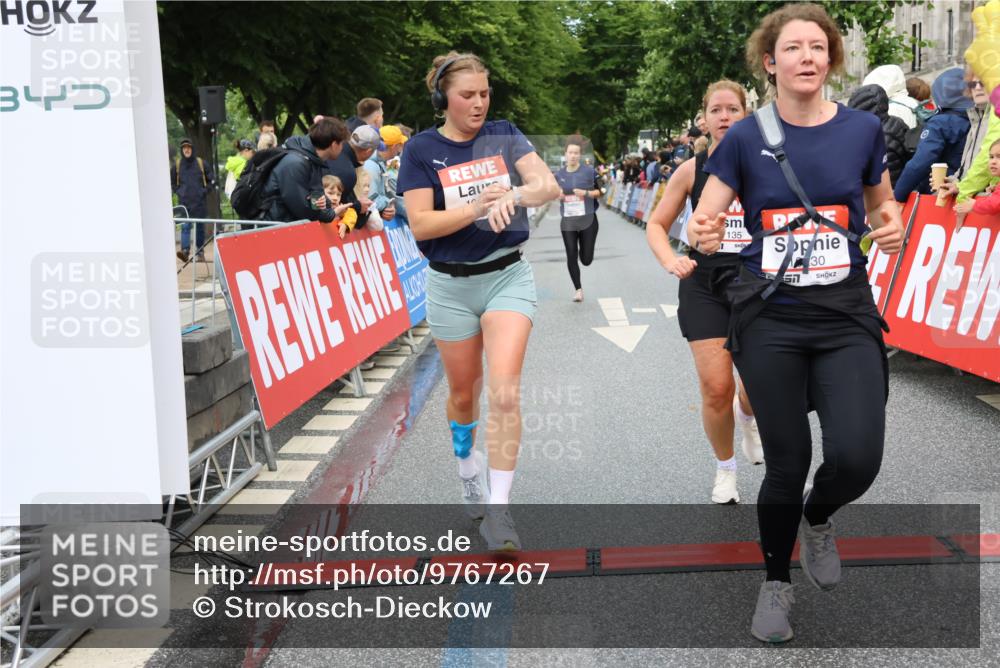 14.06.2026 - REWE Women's Run Strokosch-Dieckow http://msf.ph/oto/9767267 14.06.2026 09:52:26 Ziel 10230, 10286, 10870, 10954, 11135 meine-sportfotos.de