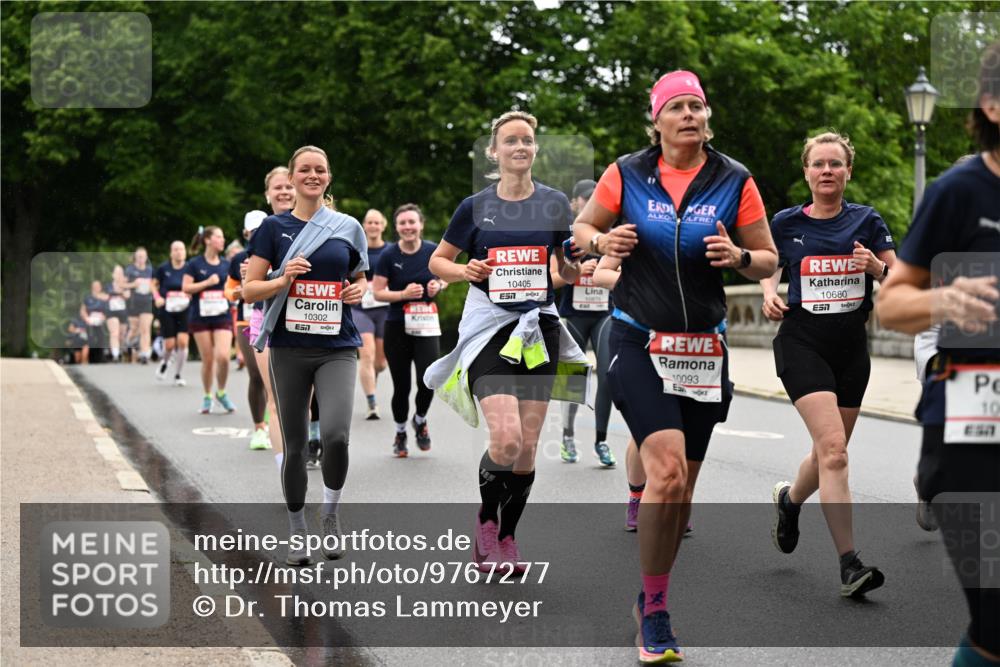 14.06.2026 - REWE Women's Run Dr. Thomas Lammeyer http://msf.ph/oto/9767277 14.06.2026 09:43:05 Laufen 10302, 7, 10405, 7, 10093, 10680, 7, 10 meine-sportfotos.de