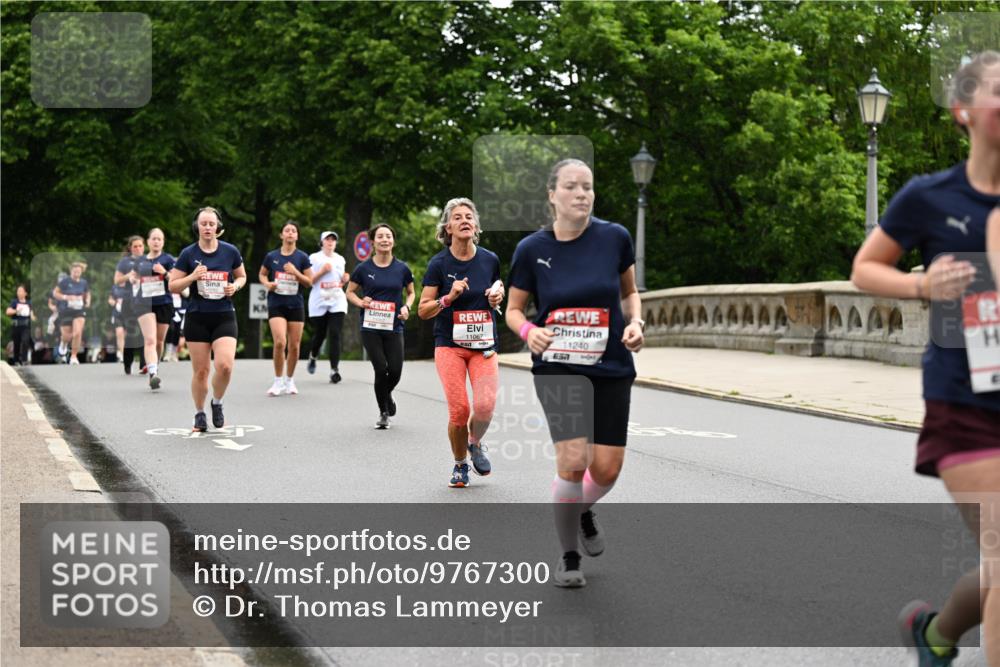14.06.2026 - REWE Women's Run Dr. Thomas Lammeyer http://msf.ph/oto/9767300 14.06.2026 09:43:10 Laufen 11067, 11240, 657 meine-sportfotos.de