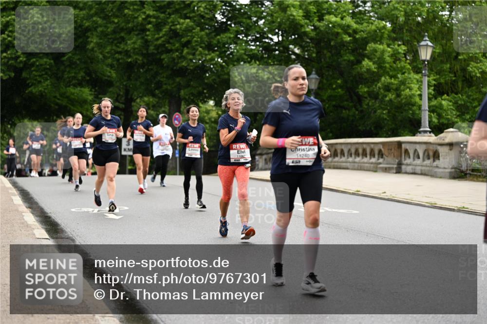 14.06.2026 - REWE Women's Run Dr. Thomas Lammeyer http://msf.ph/oto/9767301 14.06.2026 09:43:11 Laufen 11067, 11240, 605 meine-sportfotos.de