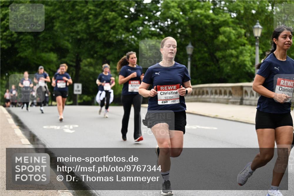 14.06.2026 - REWE Women's Run Dr. Thomas Lammeyer http://msf.ph/oto/9767344 14.06.2026 09:43:16 Laufen 10391, 17172 meine-sportfotos.de