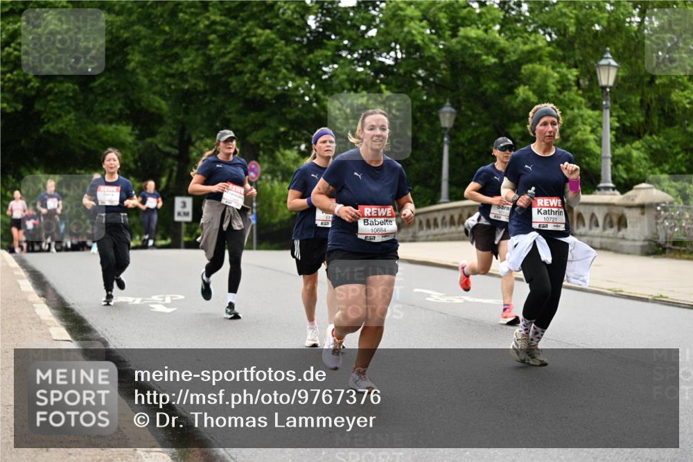 14.06.2026 - REWE Women's Run Dr. Thomas Lammeyer http://msf.ph/oto/9767376 14.06.2026 09:43:20 Laufen 111, 10664, 57, 650, 10721 meine-sportfotos.de