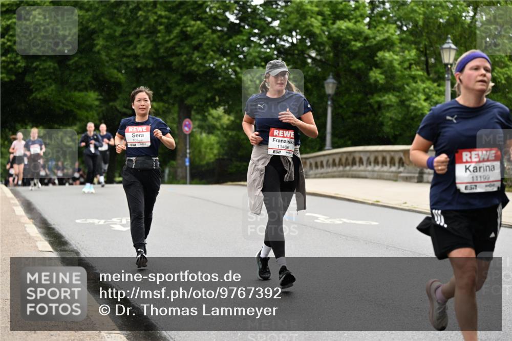 14.06.2026 - REWE Women's Run Dr. Thomas Lammeyer http://msf.ph/oto/9767392 14.06.2026 09:43:21 Laufen 10339, 11406, 57, 11199 meine-sportfotos.de