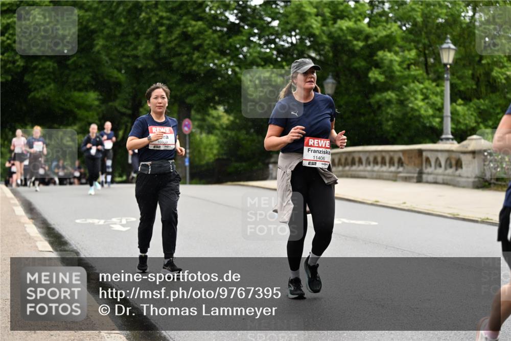 14.06.2026 - REWE Women's Run Dr. Thomas Lammeyer http://msf.ph/oto/9767395 14.06.2026 09:43:22 Laufen 10339, 11406, 7 meine-sportfotos.de