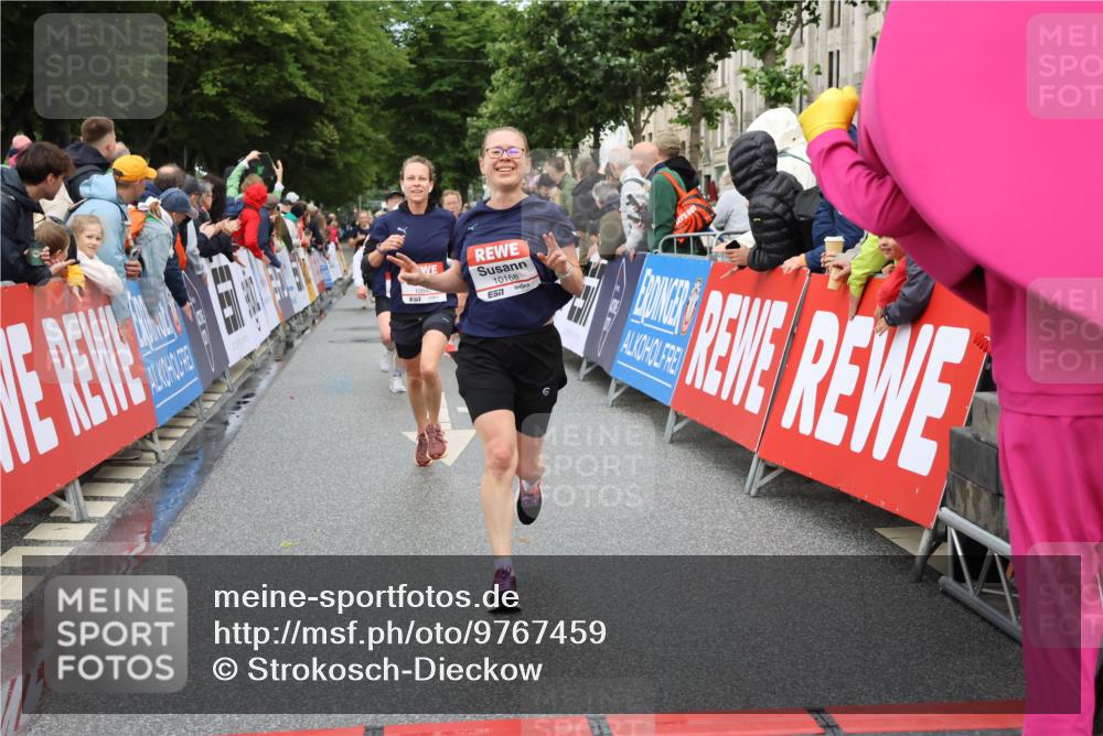 14.06.2026 - REWE Women's Run Strokosch-Dieckow http://msf.ph/oto/9767459 14.06.2026 09:52:45 Ziel 10168, 10422, 10942, 11174, 11228, 11326, 11467 meine-sportfotos.de