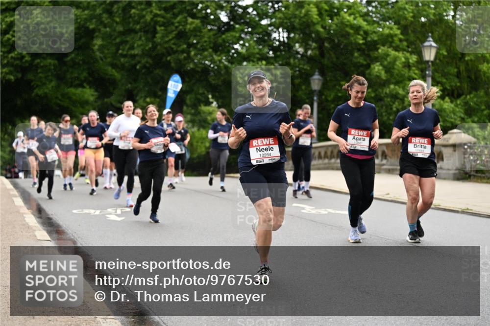 14.06.2026 - REWE Women's Run Dr. Thomas Lammeyer http://msf.ph/oto/9767530 14.06.2026 09:43:38 Laufen 10264, 57, 0881, 11441, 657 meine-sportfotos.de