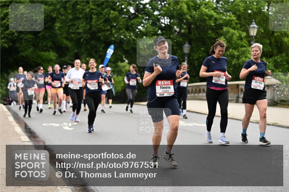 14.06.2026 - REWE Women's Run Dr. Thomas Lammeyer http://msf.ph/oto/9767531 14.06.2026 09:43:38 Laufen 10264, 57, 11441, 10881, 57 meine-sportfotos.de