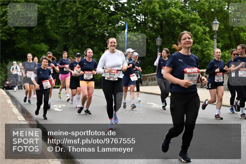 14.06.2026 - REWE Women's Run Dr. Thomas Lammeyer http://msf.ph/oto/9767555 14.06.2026 09:43:41 Laufen 11342, 10349, 850, 10229 meine-sportfotos.de
