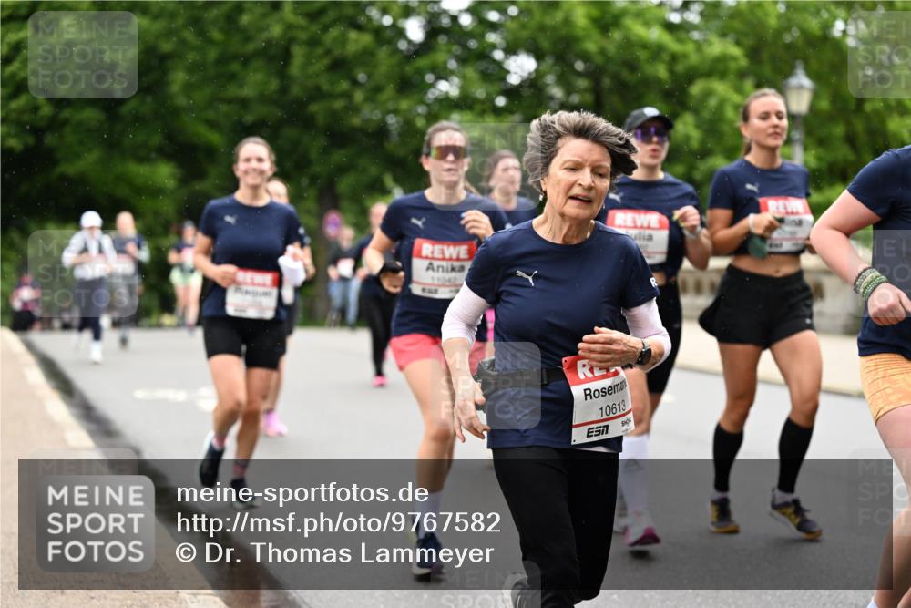14.06.2026 - REWE Women's Run Dr. Thomas Lammeyer http://msf.ph/oto/9767582 14.06.2026 09:43:44 Laufen 11042, 10613 meine-sportfotos.de