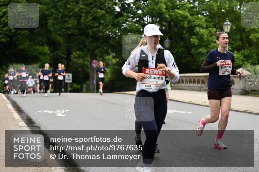 14.06.2026 - REWE Women's Run Dr. Thomas Lammeyer http://msf.ph/oto/9767635 14.06.2026 09:43:50 Laufen 10576, 57, 10820, 7 meine-sportfotos.de