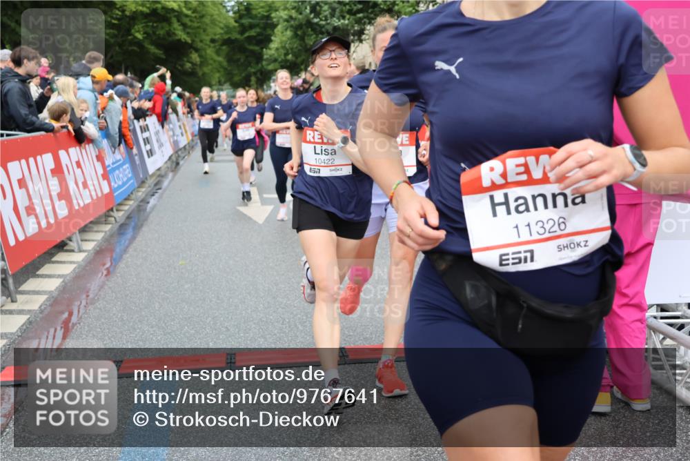 14.06.2026 - REWE Women's Run Strokosch-Dieckow http://msf.ph/oto/9767641 14.06.2026 09:52:49 Ziel 10168, 10278, 10422, 10490, 10686, 10942, 11174, 11326, 11467, 11519 meine-sportfotos.de