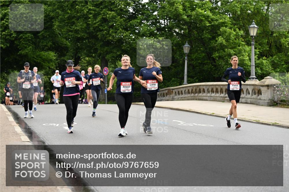 14.06.2026 - REWE Women's Run Dr. Thomas Lammeyer http://msf.ph/oto/9767659 14.06.2026 09:43:55 Laufen 10558, 10160 meine-sportfotos.de