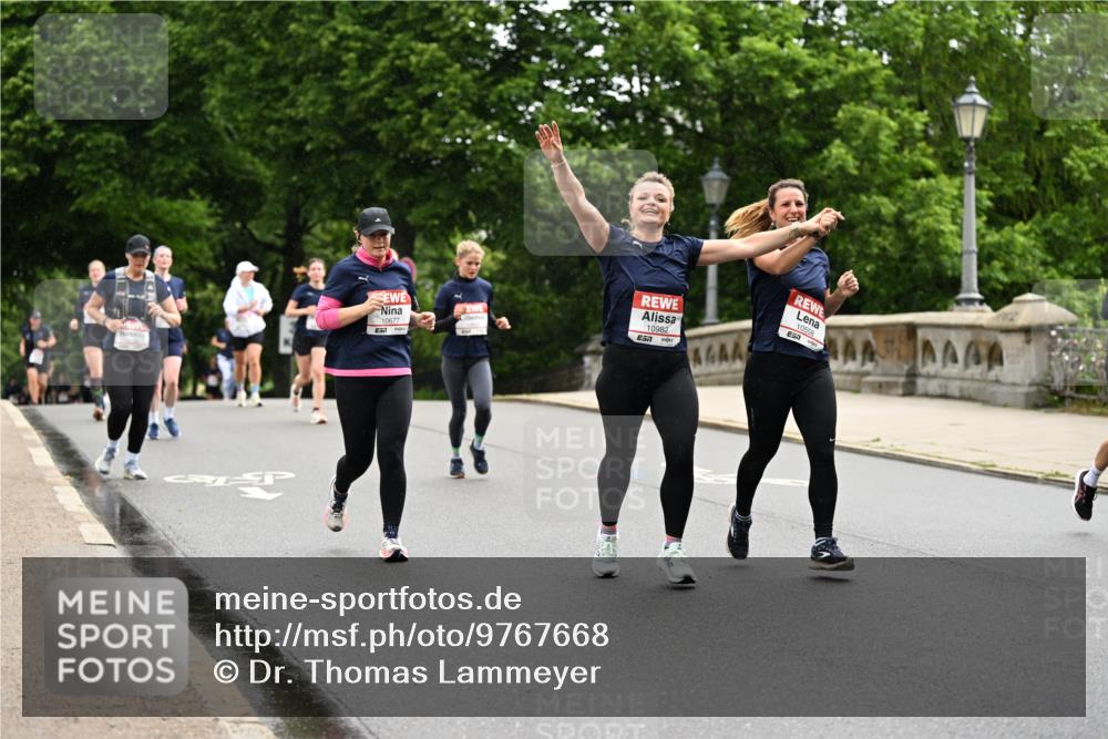 14.06.2026 - REWE Women's Run Dr. Thomas Lammeyer http://msf.ph/oto/9767668 14.06.2026 09:43:56 Laufen 10677, 10982, 7, 10558 meine-sportfotos.de