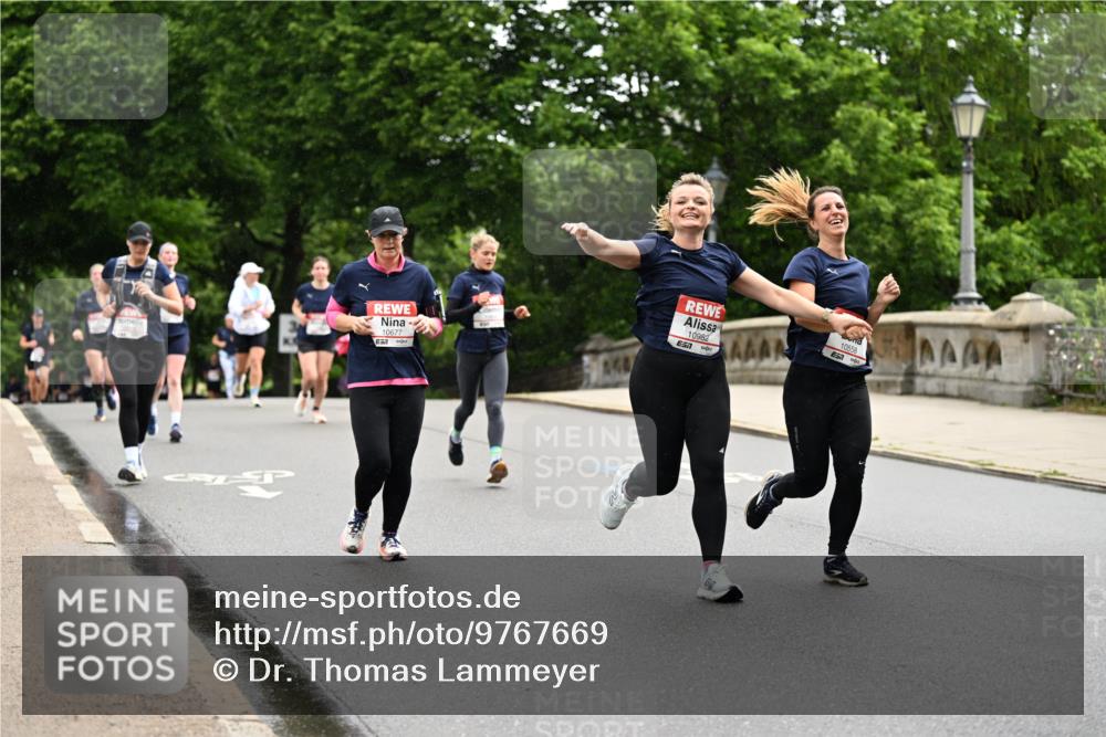 14.06.2026 - REWE Women's Run Dr. Thomas Lammeyer http://msf.ph/oto/9767669 14.06.2026 09:43:57 Laufen 10677, 10982, 10558 meine-sportfotos.de