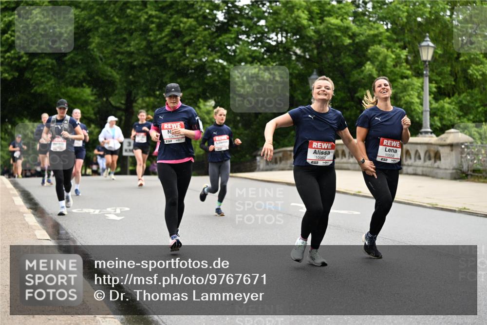 14.06.2026 - REWE Women's Run Dr. Thomas Lammeyer http://msf.ph/oto/9767671 14.06.2026 09:43:57 Laufen 10677, 10982, 7, 10558 meine-sportfotos.de