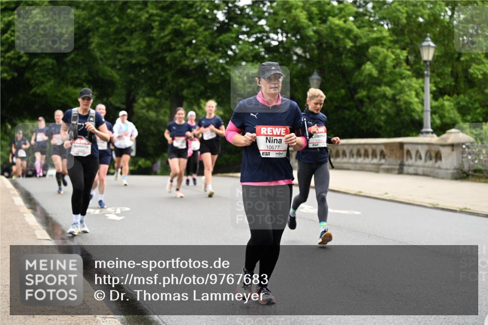 14.06.2026 - REWE Women's Run Dr. Thomas Lammeyer http://msf.ph/oto/9767683 14.06.2026 09:43:58 Laufen 10677, 7, 1054 meine-sportfotos.de