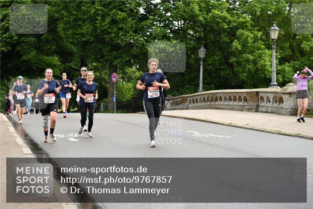 14.06.2026 - REWE Women's Run Dr. Thomas Lammeyer http://msf.ph/oto/9767857 14.06.2026 09:44:17 Laufen 10188, 10454 meine-sportfotos.de