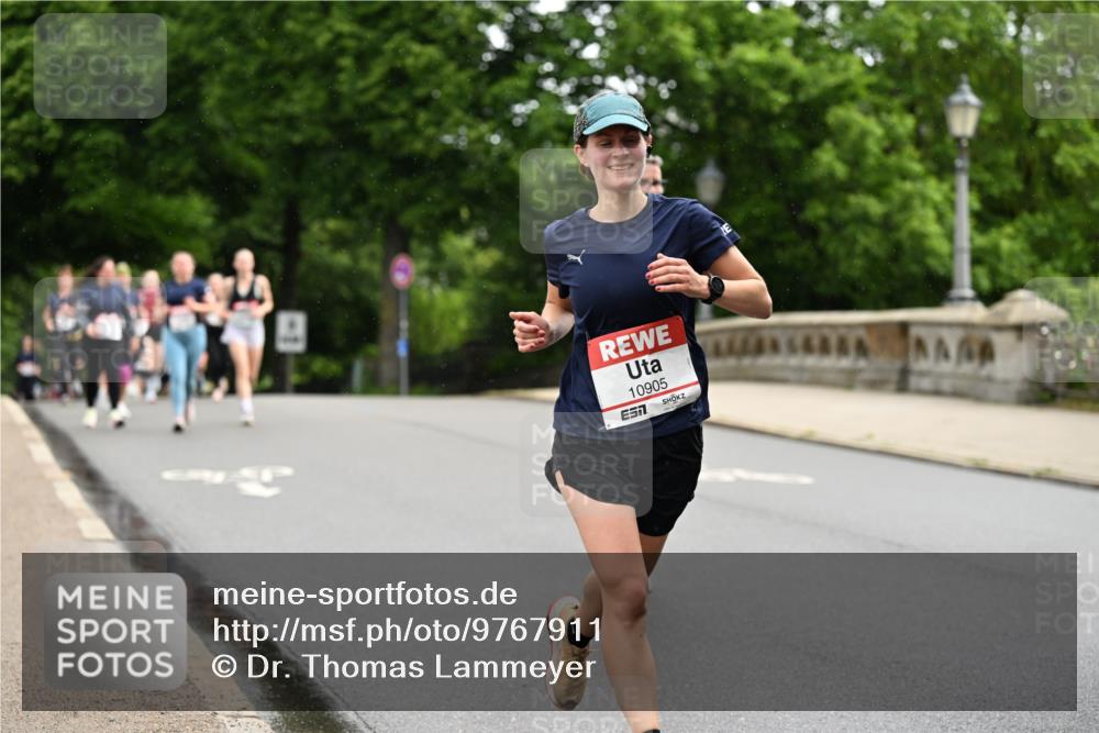14.06.2026 - REWE Women's Run Dr. Thomas Lammeyer http://msf.ph/oto/9767911 14.06.2026 09:44:23 Laufen 10905, 7 meine-sportfotos.de