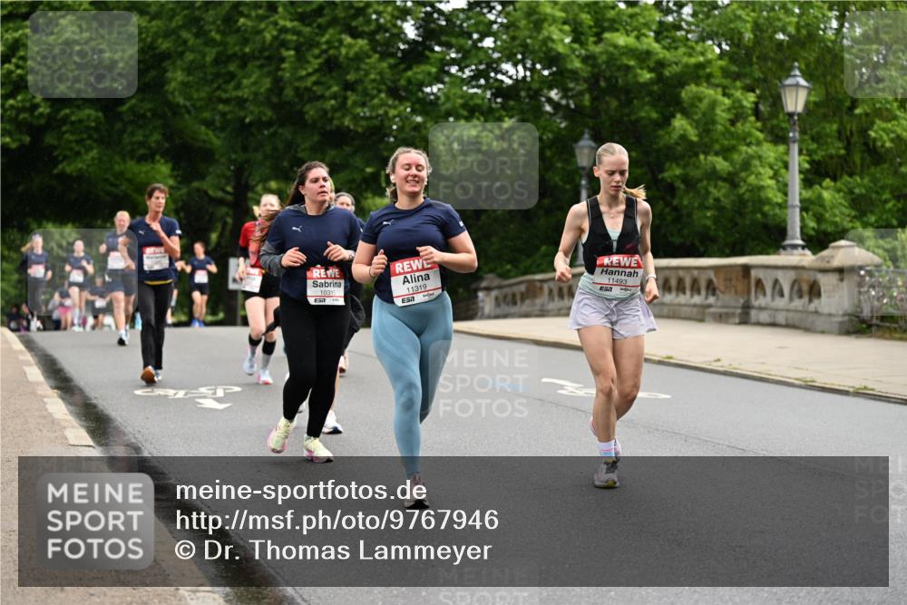 14.06.2026 - REWE Women's Run Dr. Thomas Lammeyer http://msf.ph/oto/9767946 14.06.2026 09:44:28 Laufen 10311, 11319, 57, 11493, 7 meine-sportfotos.de