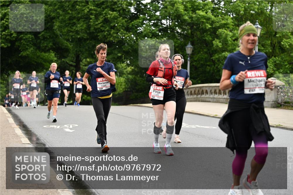 14.06.2026 - REWE Women's Run Dr. Thomas Lammeyer http://msf.ph/oto/9767972 14.06.2026 09:44:31 Laufen 11308, 11385, 2, 11412 meine-sportfotos.de