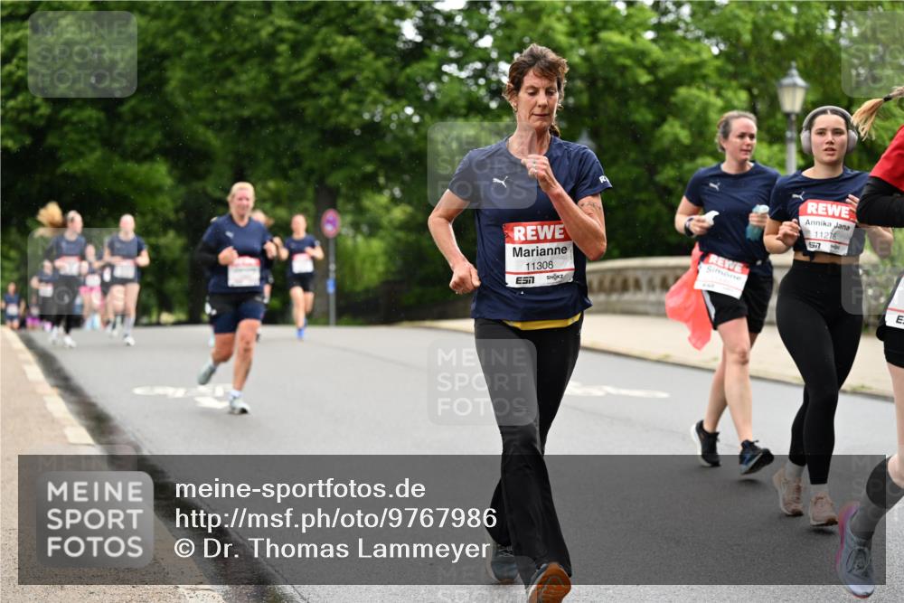 14.06.2026 - REWE Women's Run Dr. Thomas Lammeyer http://msf.ph/oto/9767986 14.06.2026 09:44:32 Laufen 11308, 51, 11278, 57 meine-sportfotos.de