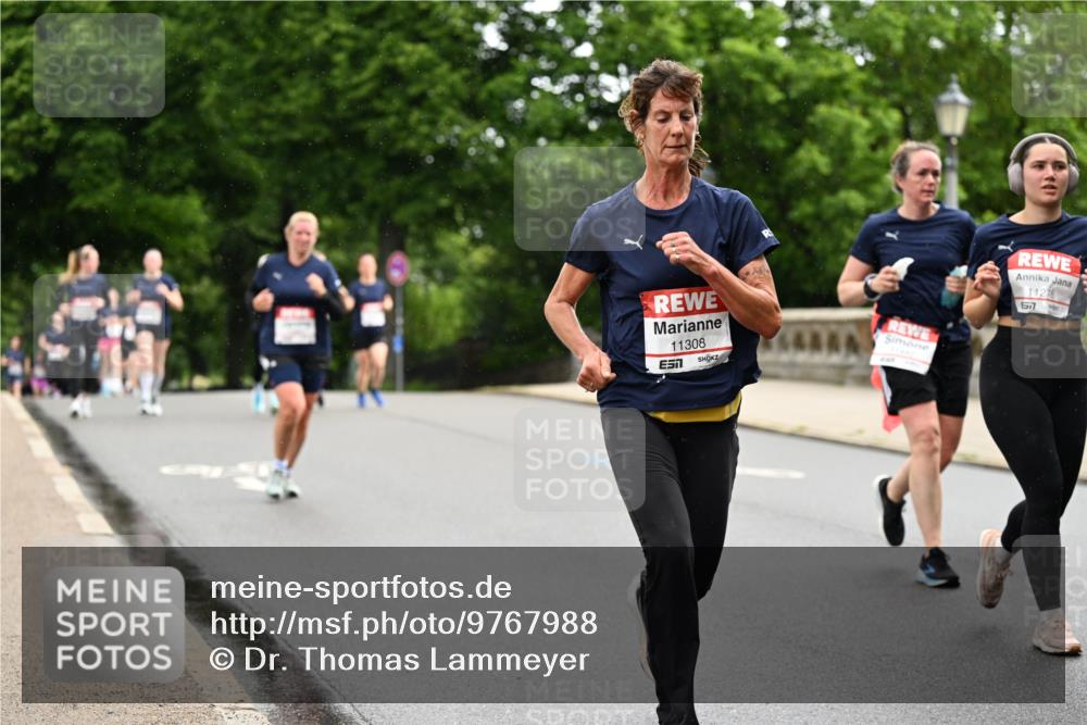 14.06.2026 - REWE Women's Run Dr. Thomas Lammeyer http://msf.ph/oto/9767988 14.06.2026 09:44:33 Laufen 11308, 11278, 57 meine-sportfotos.de