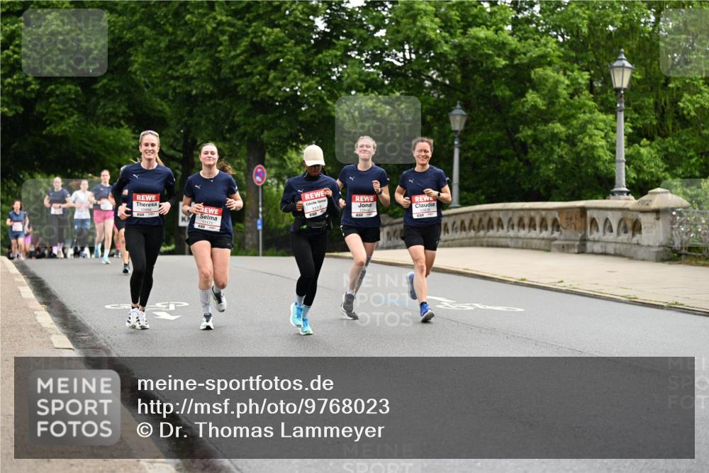 14.06.2026 - REWE Women's Run Dr. Thomas Lammeyer http://msf.ph/oto/9768023 14.06.2026 09:44:36 Laufen 57, 11171, 11101 meine-sportfotos.de