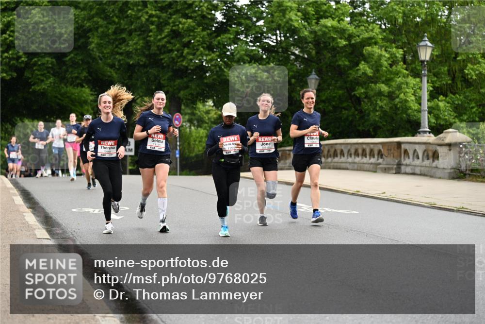 14.06.2026 - REWE Women's Run Dr. Thomas Lammeyer http://msf.ph/oto/9768025 14.06.2026 09:44:37 Laufen 10956, 11101, 10839 meine-sportfotos.de