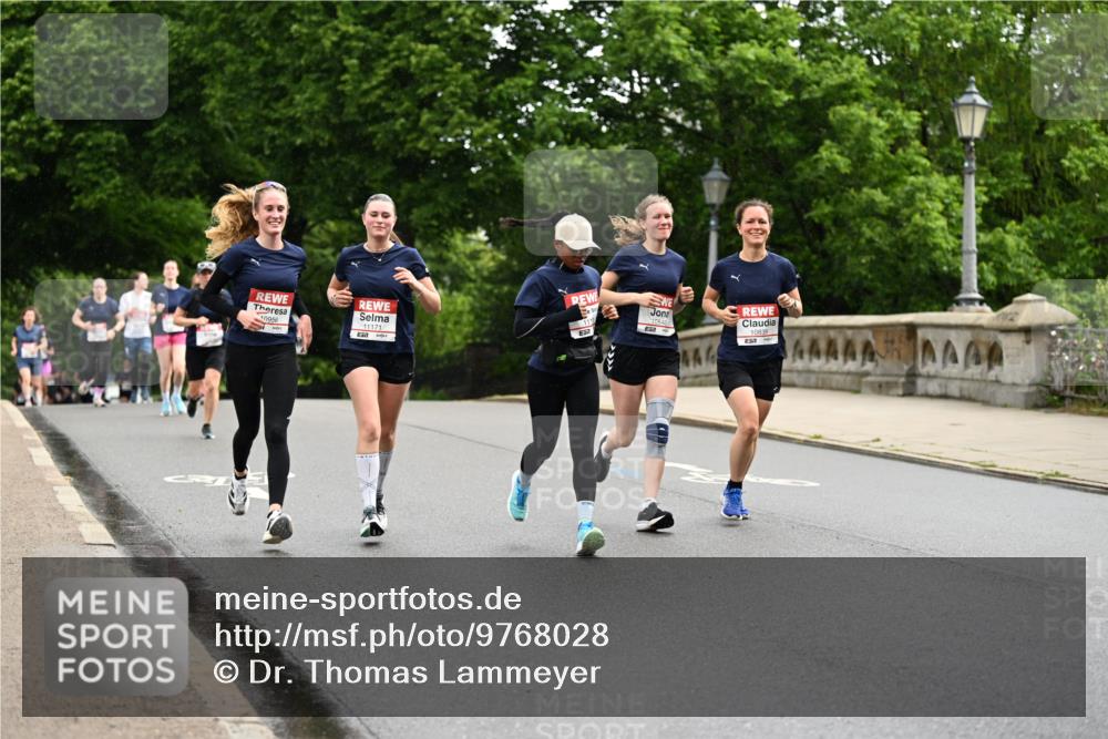 14.06.2026 - REWE Women's Run Dr. Thomas Lammeyer http://msf.ph/oto/9768028 14.06.2026 09:44:37 Laufen 10956, 10846, 11171, 51, 4444 meine-sportfotos.de