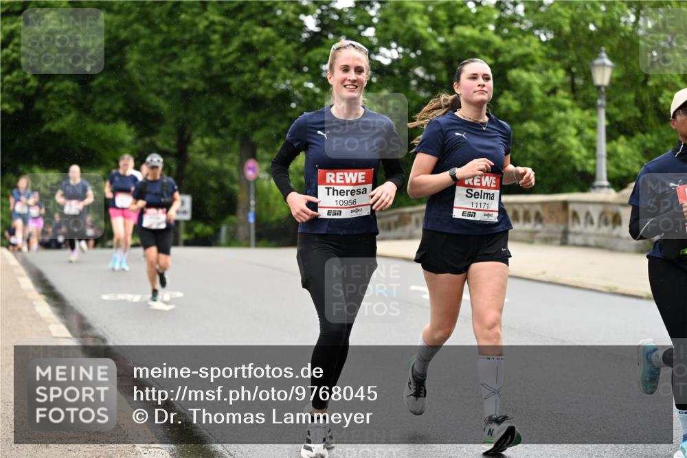 14.06.2026 - REWE Women's Run Dr. Thomas Lammeyer http://msf.ph/oto/9768045 14.06.2026 09:44:39 Laufen 10956, 11171, 7 meine-sportfotos.de